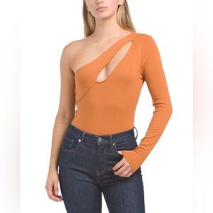 NWOT! Lush Single Sleeve Burnt Orange Bodysuit